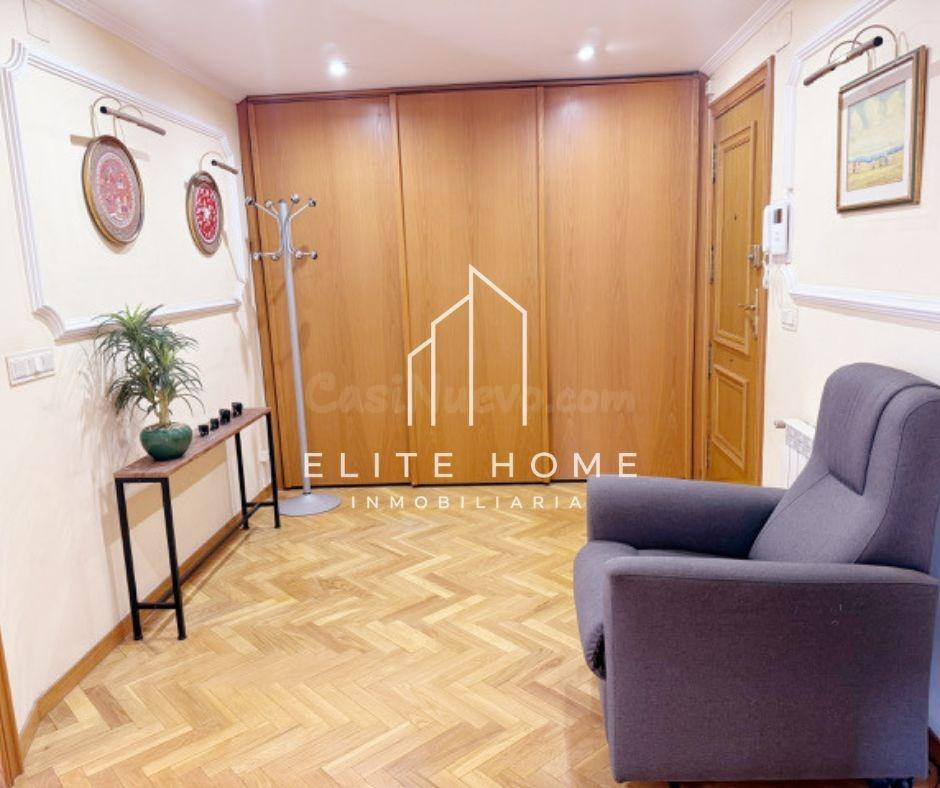 INCREÍBLE PISO DE 179 M2 DE 4 habitaciones Y GARAJE EN ZONA  - foto 2