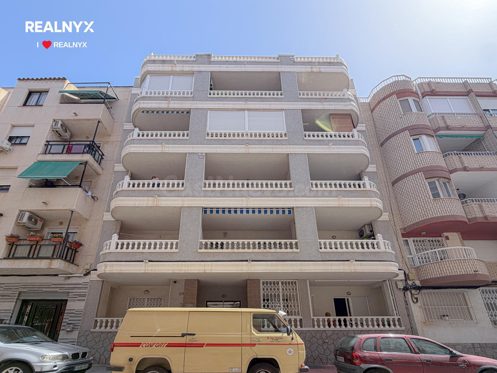 Edificio Galeon ! Magnífico apartamento con excelentes calidades y gigantesca terraza a 250 metros de la playa del cura