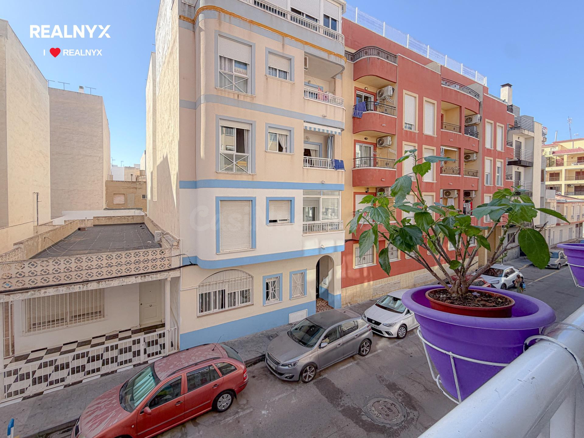 Playa del Cura! Amplio apartamento con excelente distribución de espacios y terraza orientación sur, a 380Mts de la playa