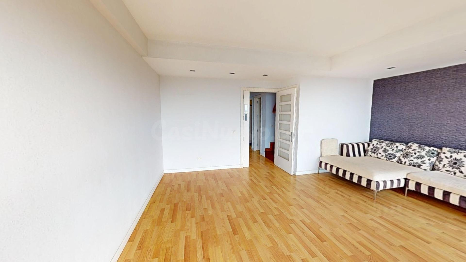 Dúplex con vistas al mar en La Minilla – Luminosidad, tranqu - foto 3