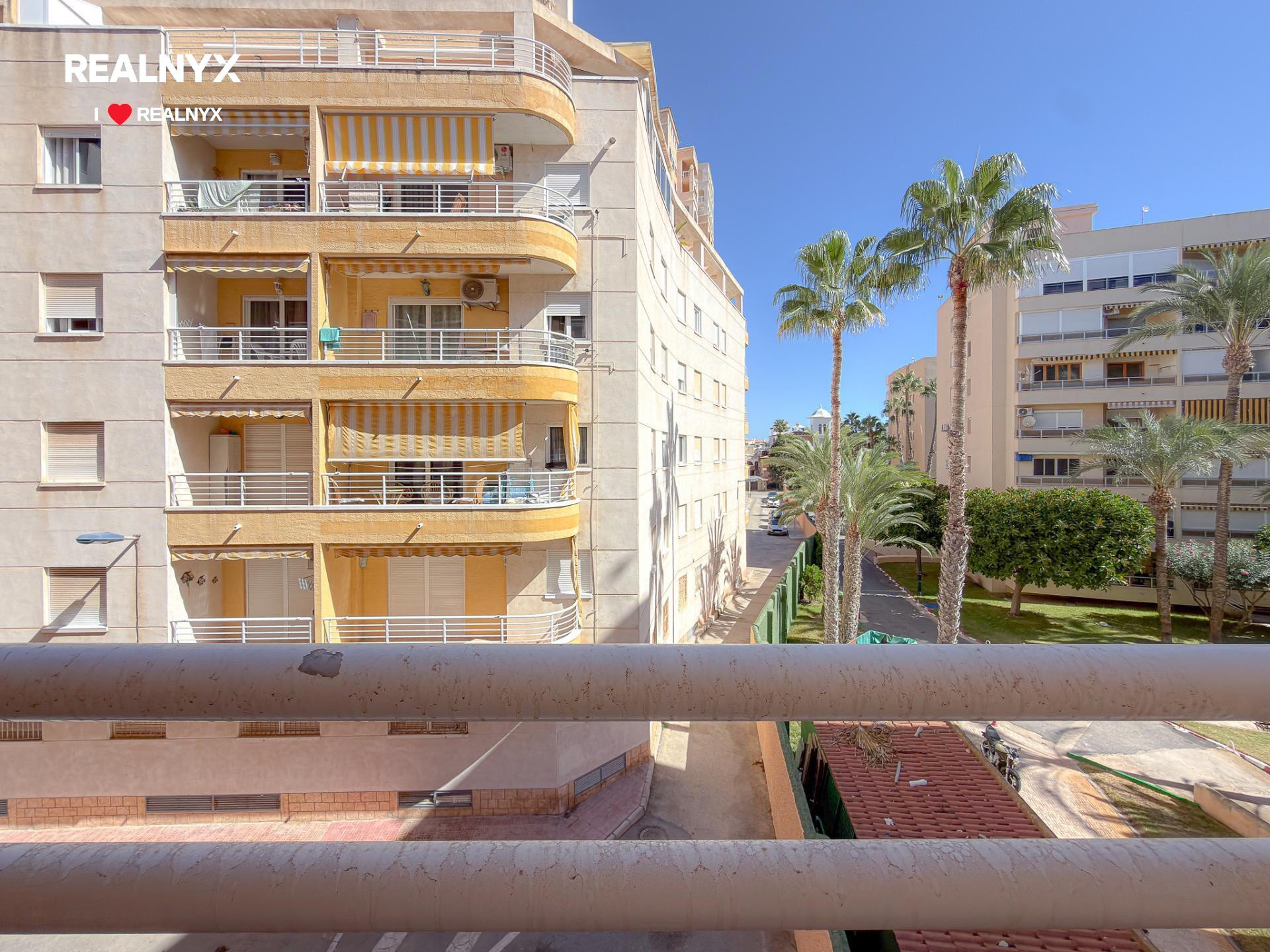 Playa de los Locos! Amplio apartamento (2007) con gran terraza y vistas al palmeral (220 mts playa)