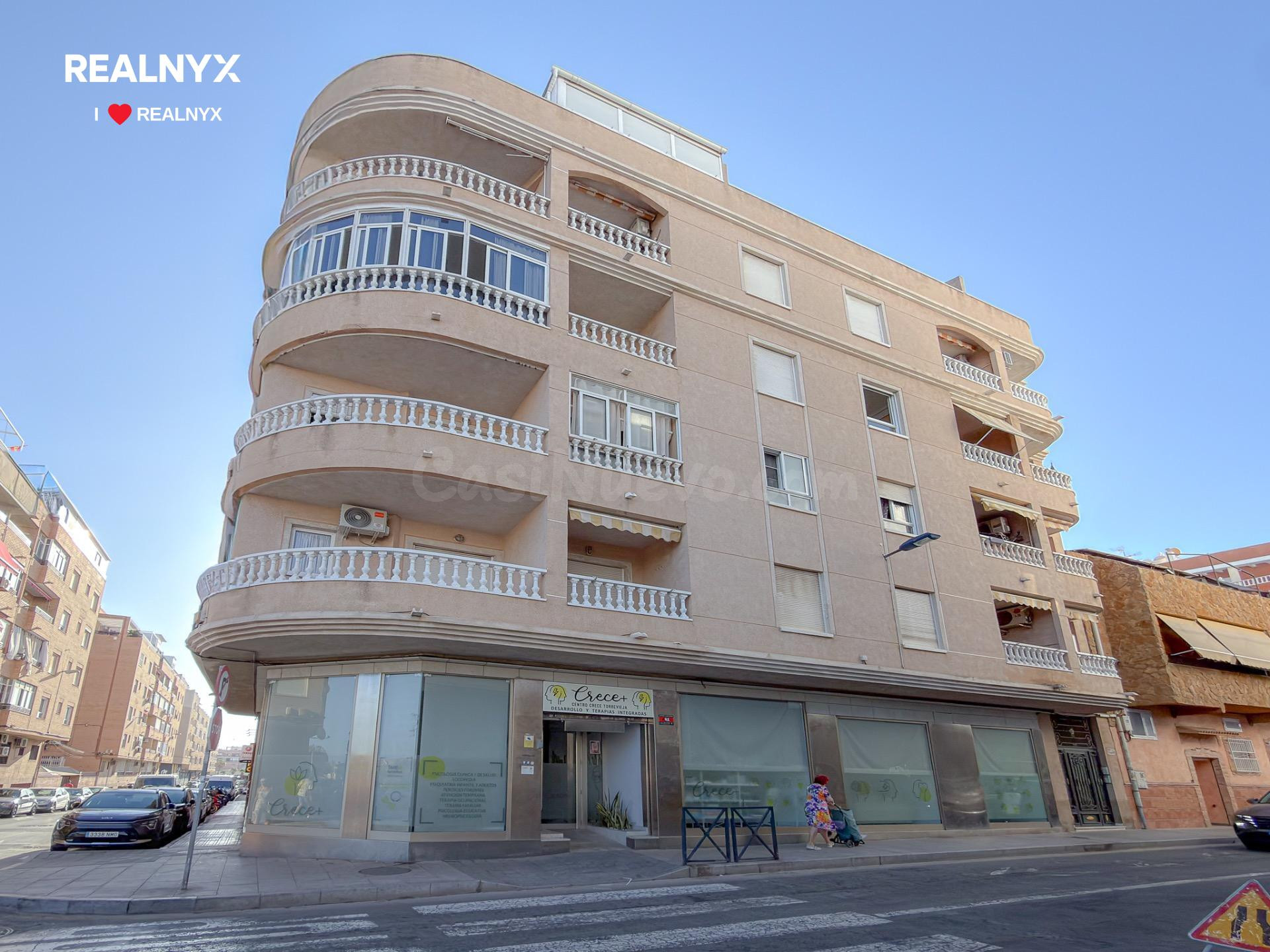 Centro de Torrevieja! Estupendo apartamento con amplios espacios en el corazón de la ciudad