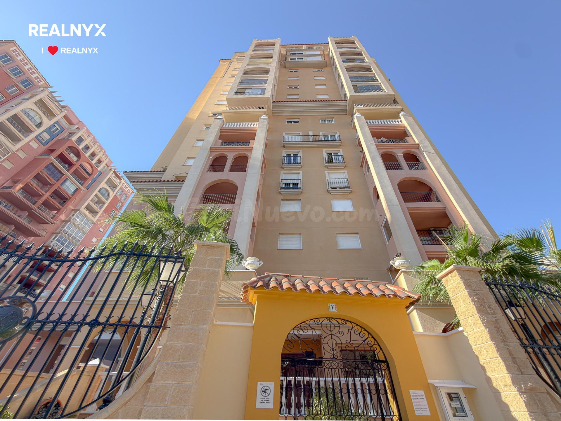¡Atalayas! Impresionante apartamento con excelente diseño en exclusiva para ti + 2 piscinas comunitarias (300 mts playa)