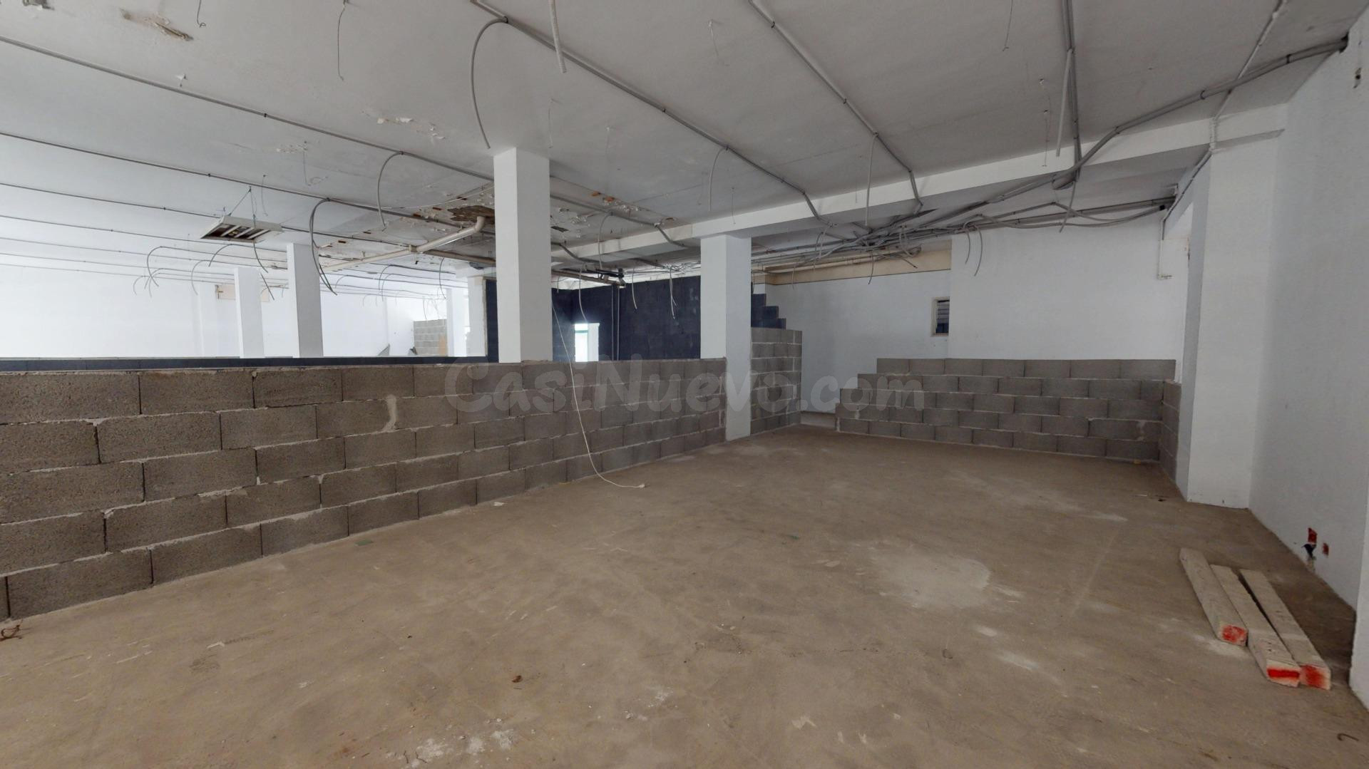 Local Comercial en Planta Baja - Edificio Rosana - foto 3