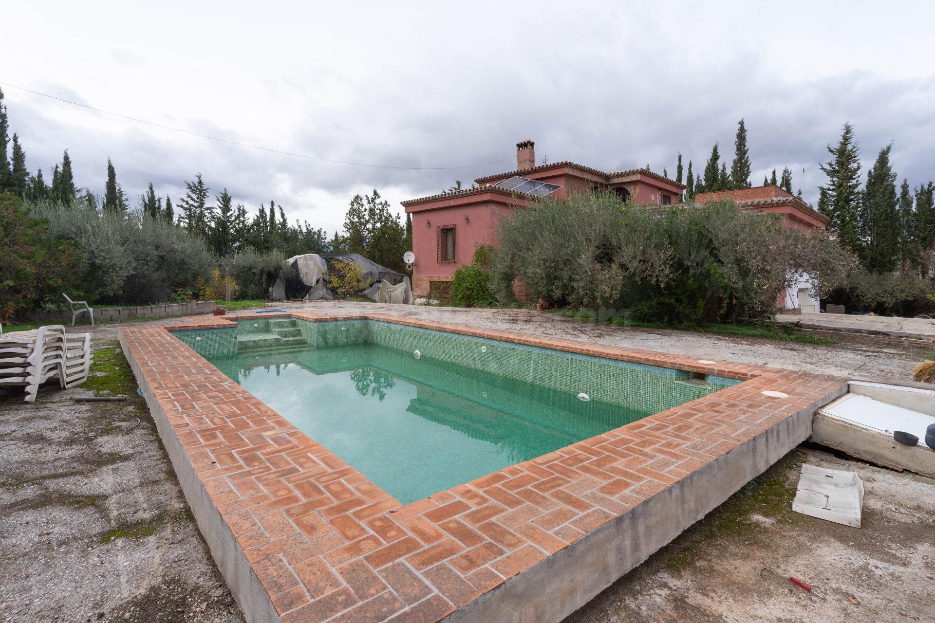 Espléndido Chalet en Alhaurín el Grande con Piscina