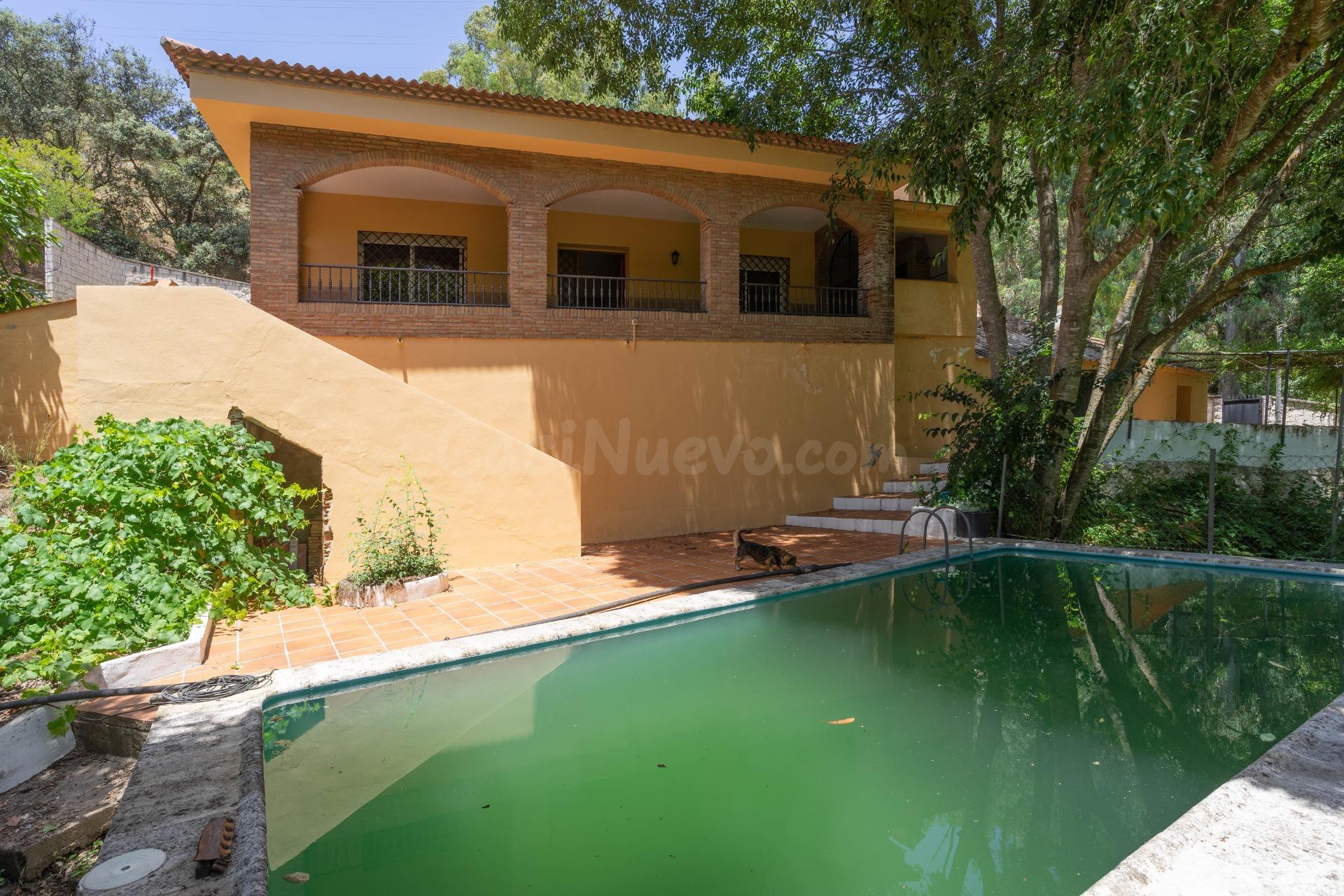 Chalet con piscina y barbacoa en entorno privilegiado