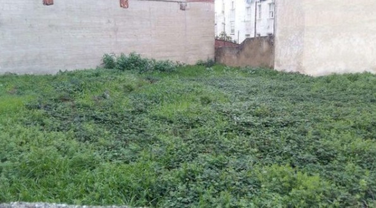 Se vende solar urbano