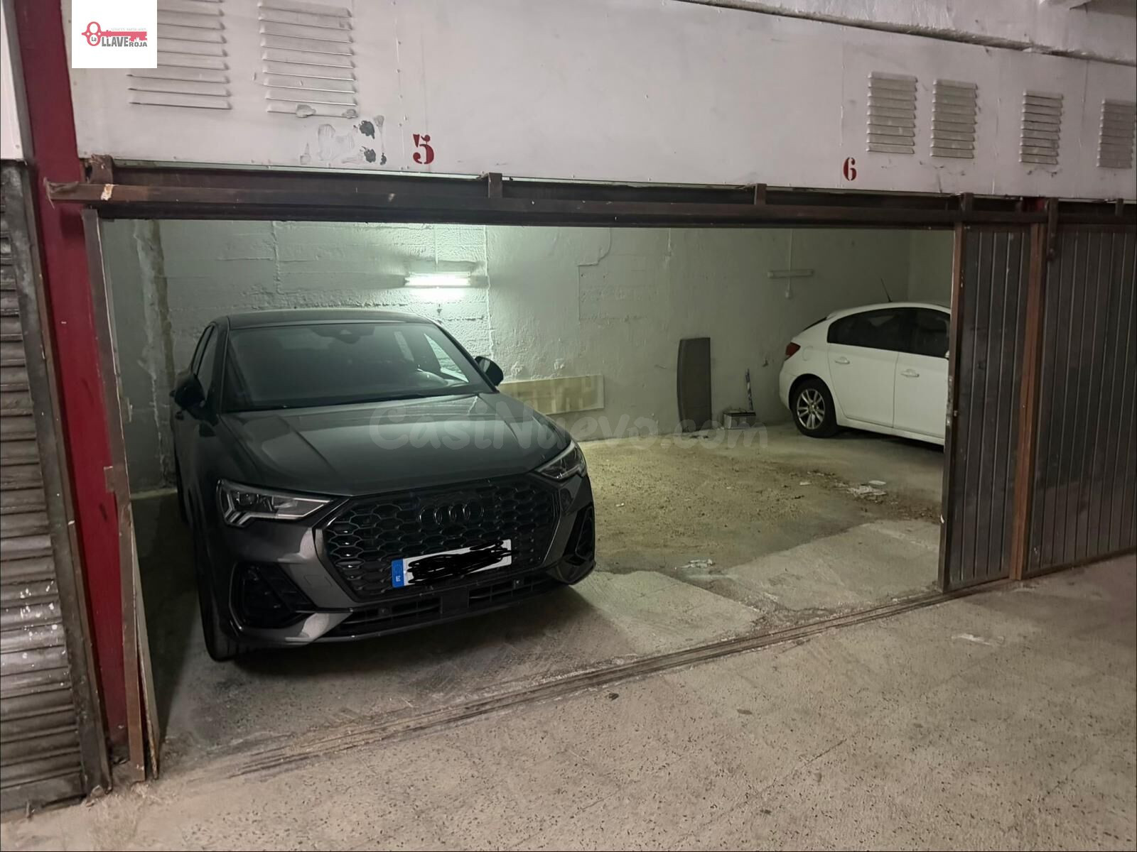 Se vende Plaza de garaje en Avda. Reyes Católicos