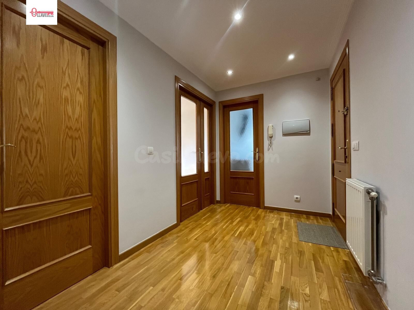 PISO SEMINUEVO JUNTO A CORREOS