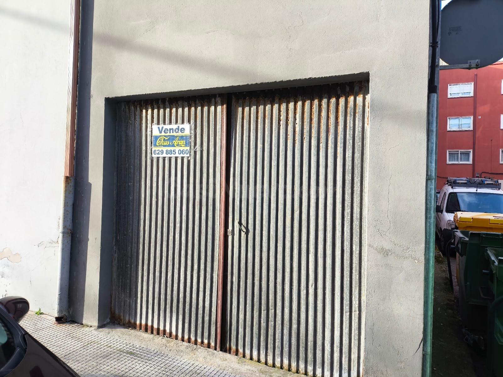 Sótano frente al Polideportivo Vila de Noia
