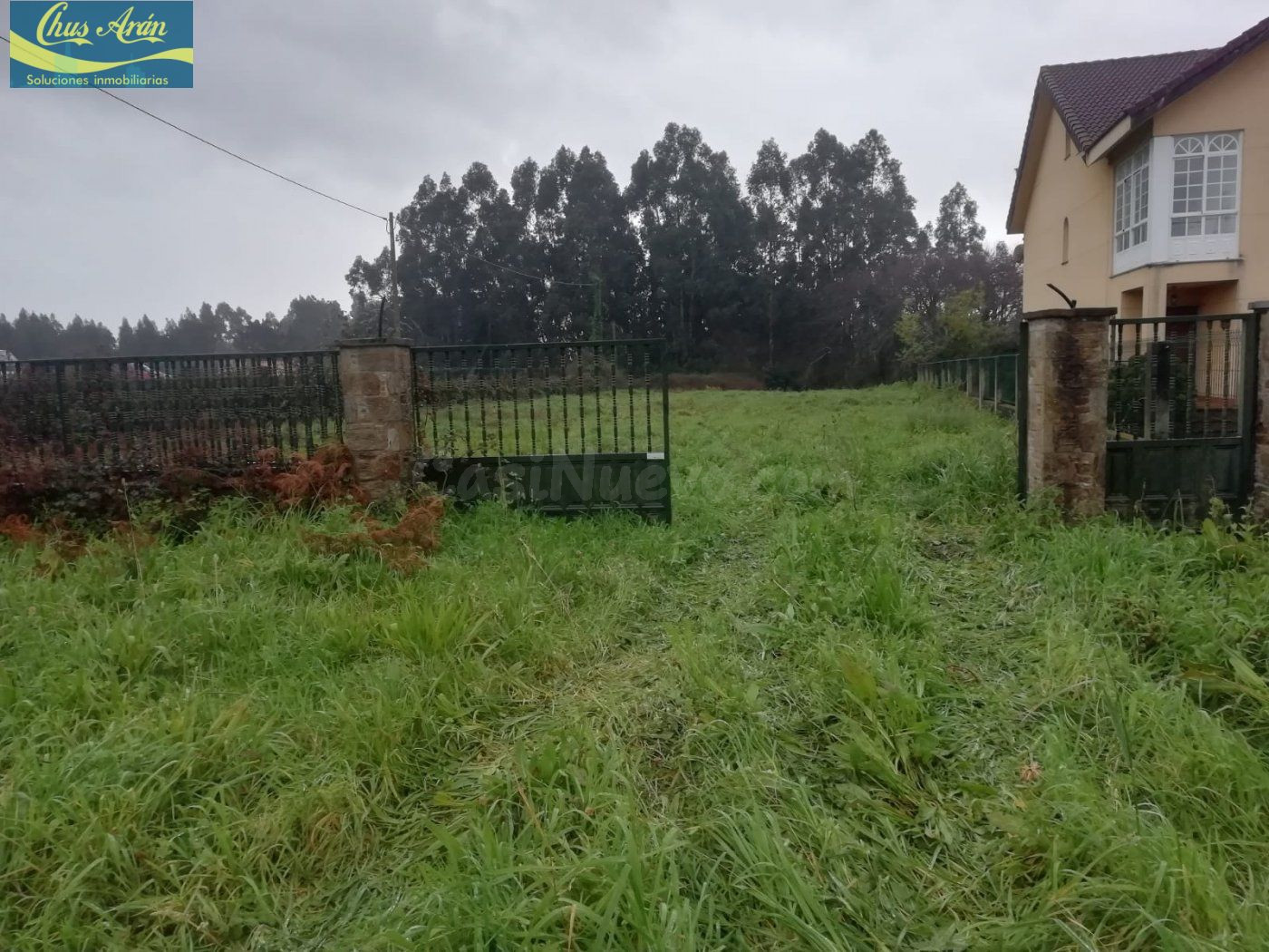 Finca Urbana con fondo rústico
