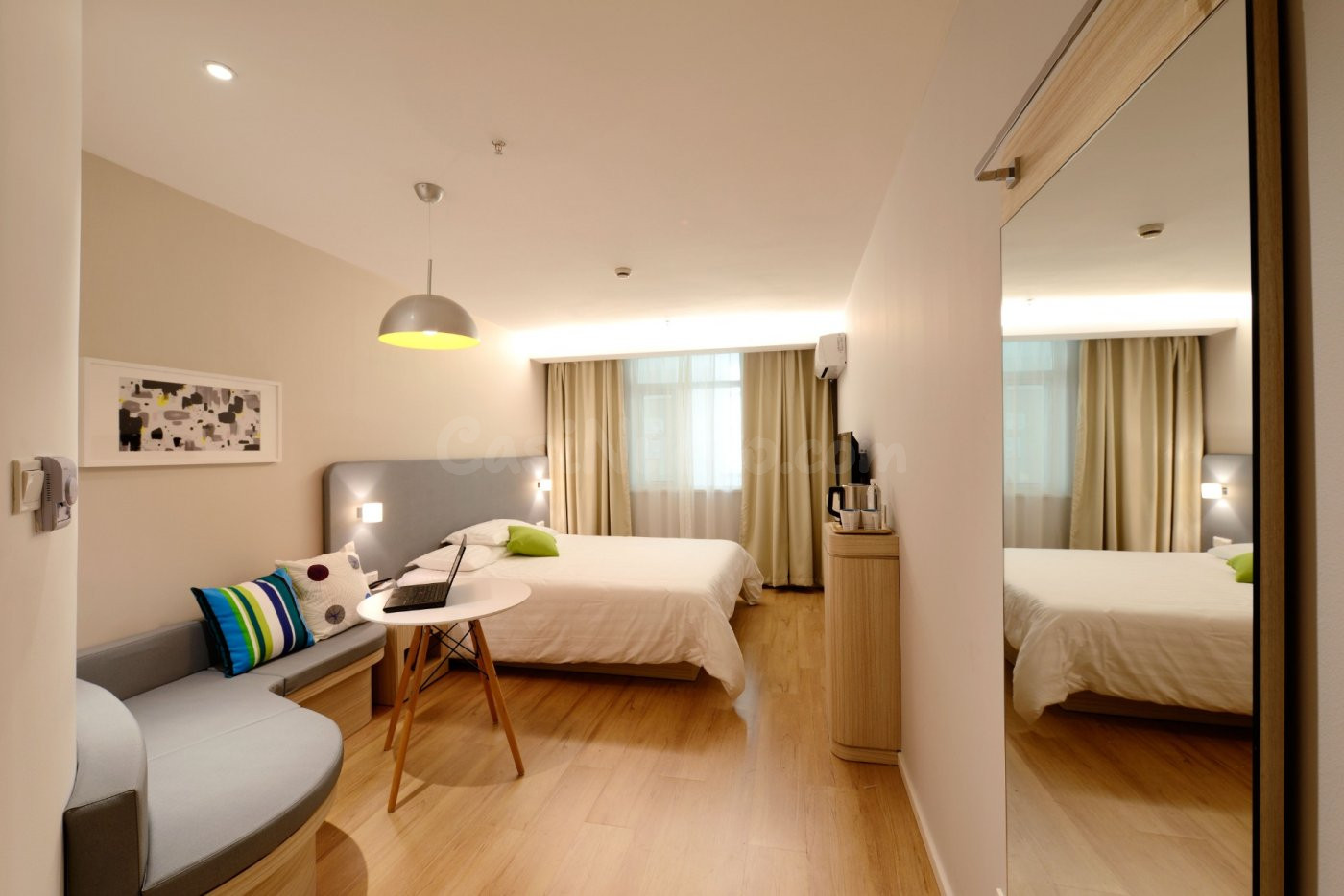 Negocio de Hostelería/Hospedaje , con terreno apto para Gasolinera