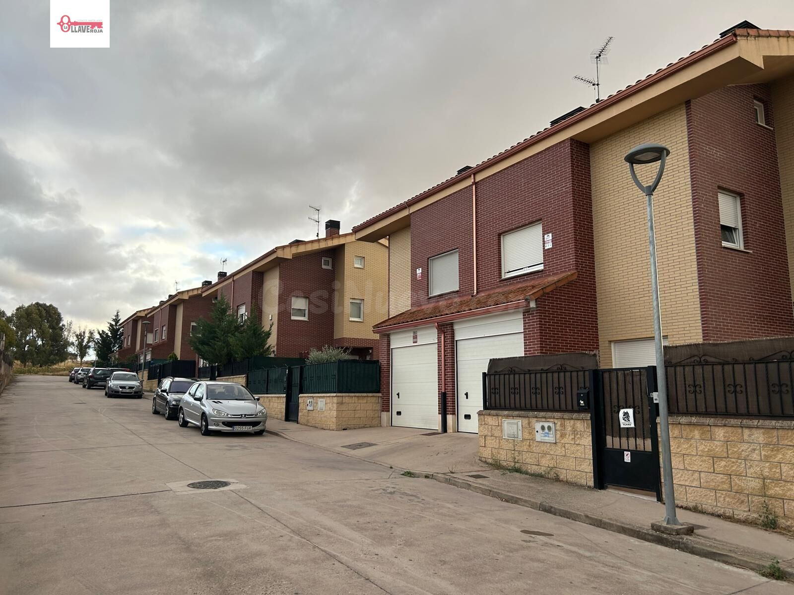 Espectacular Pareado Seminuevo en Cogollos por €238,000