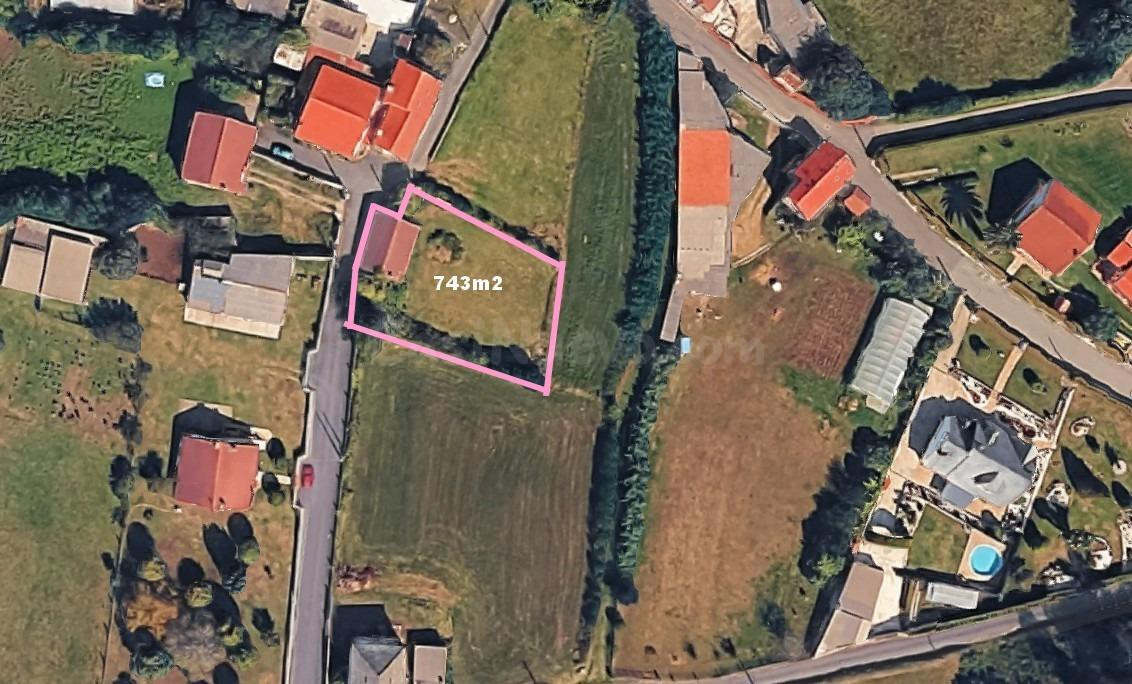 Casa en construcción con terreno en Nogán, A Laracha