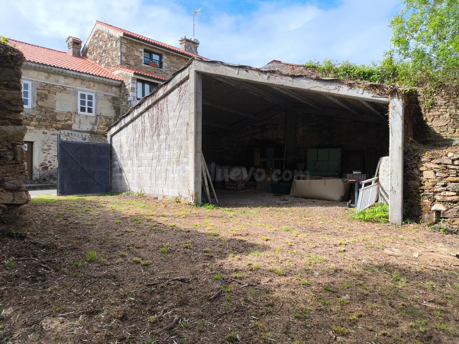 Casa para restaurar en Ardeleiro (Cerqueda)