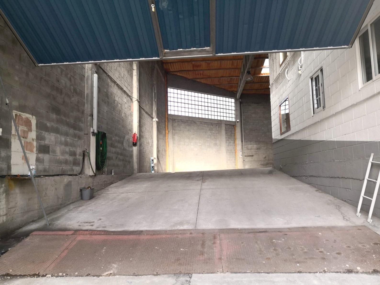 Nave industrial en Meicende - foto 4