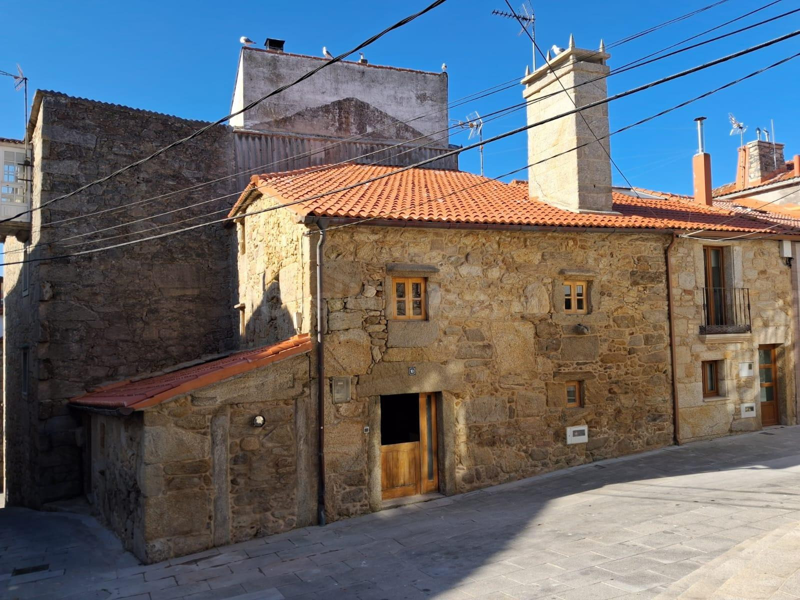 Bonita casa de piedra en Laxe