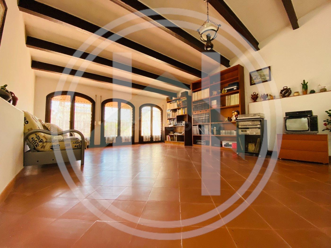 CASA DE PUEBLO EN CARDEDEU