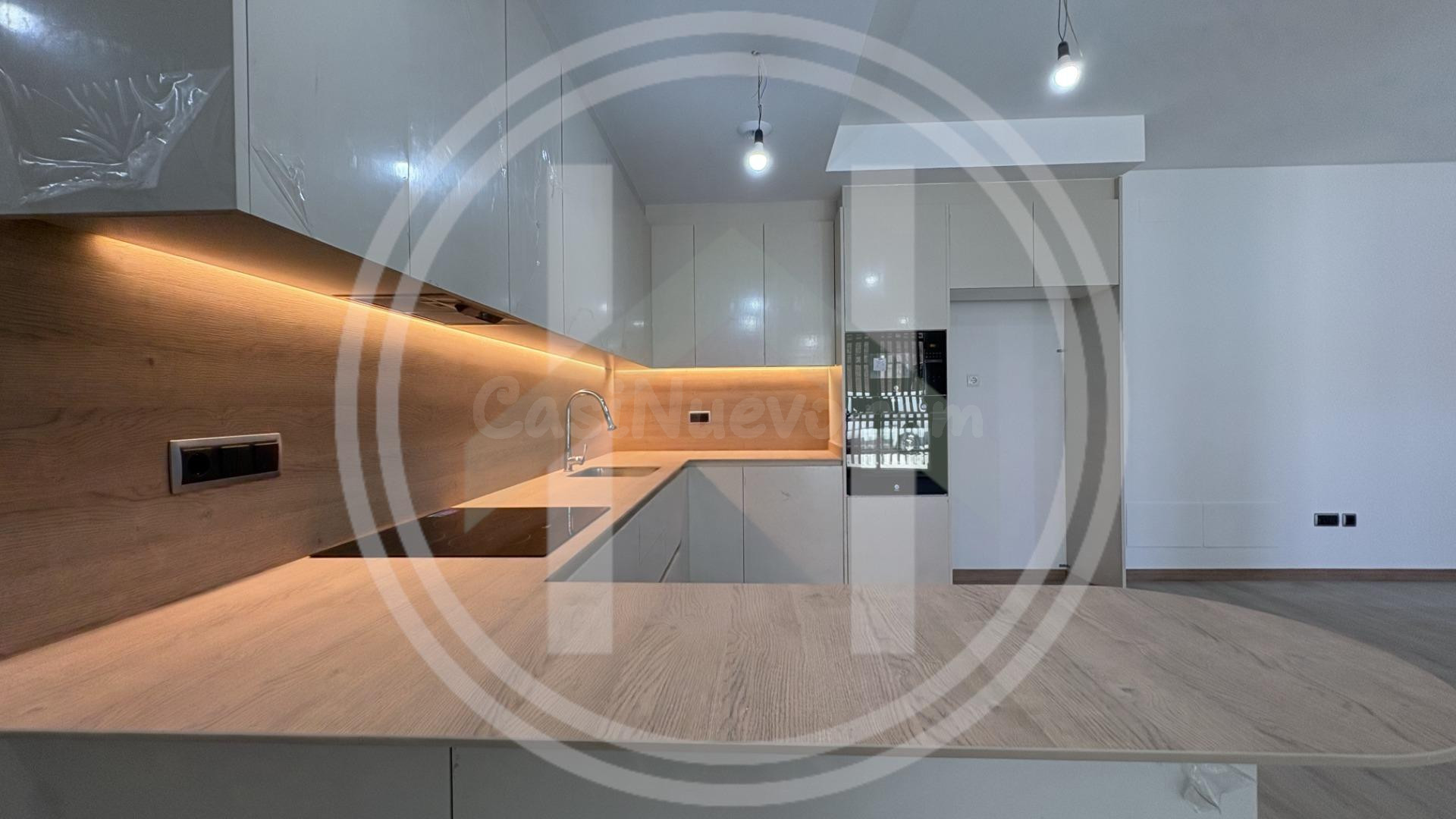 DISEÑO, ESPACIO Y EXCLUSIVIDAD EN LA ZONA DE TRES TORRES