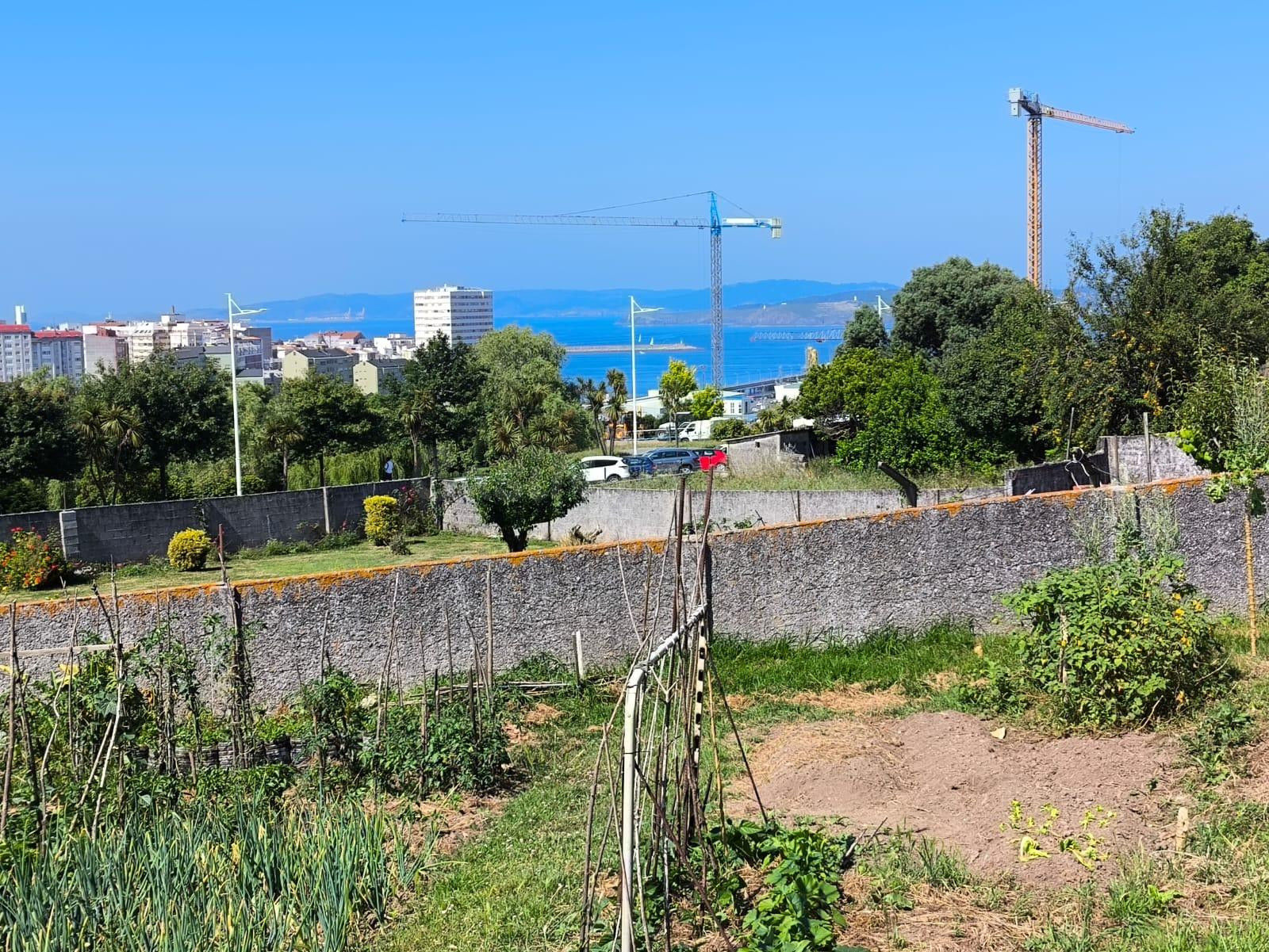Solar edificable en Avenida de Lamadosa, A Coruña