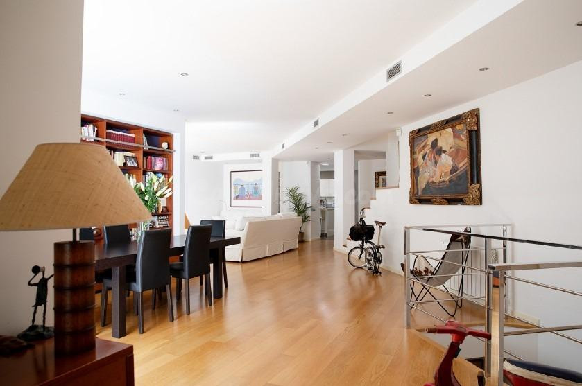 Planta baja 5 habitaciones 334m² en venta - Les Tres Torres