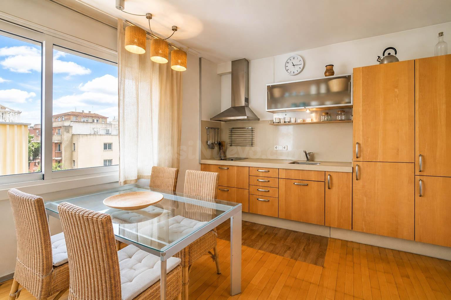 Agencia Inmobiliaria en Barcelona. Atico en venta en Sarria