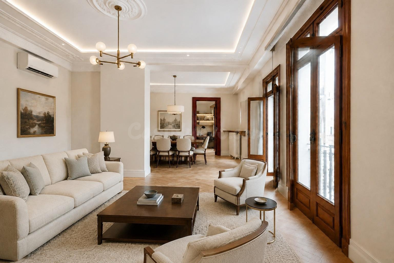 Inmobiliaria en Barcelona .  Venta de piso finca regia en Ensanche