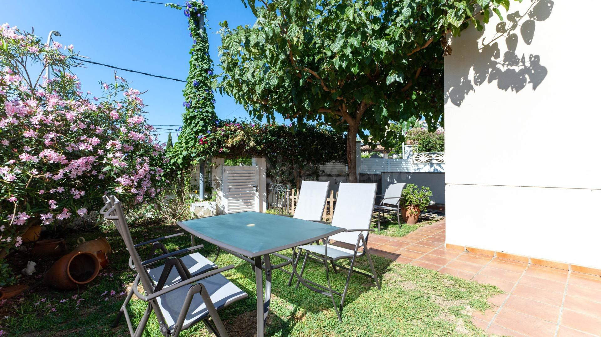 Agencia Inmobiliaria en Barcelona. Casa en Venta en Altafull - foto 5