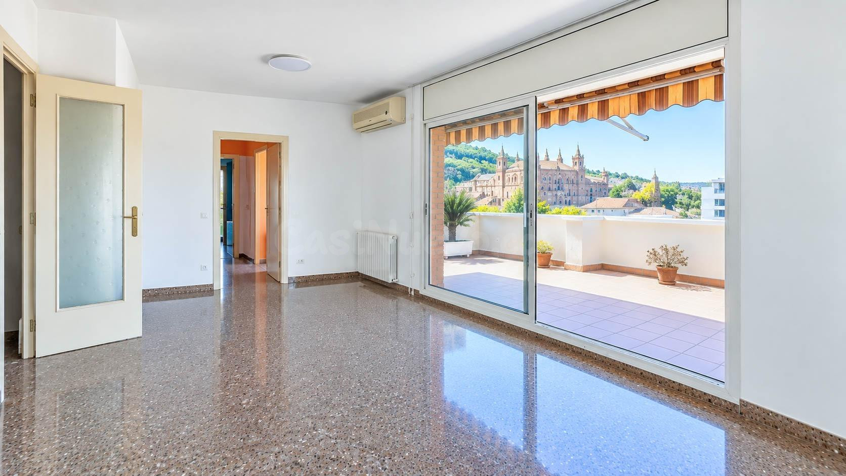 Agencia Immobiliaria en Barcelona. Atico en Venta en Sarria - foto 4