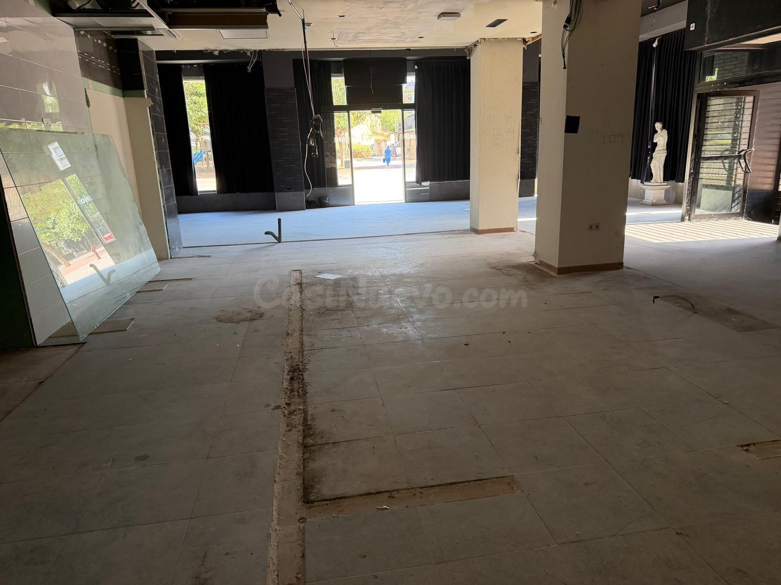 INMOCARTAGO ALQUILA local comercial diafano de 240 m2 en los - foto 5