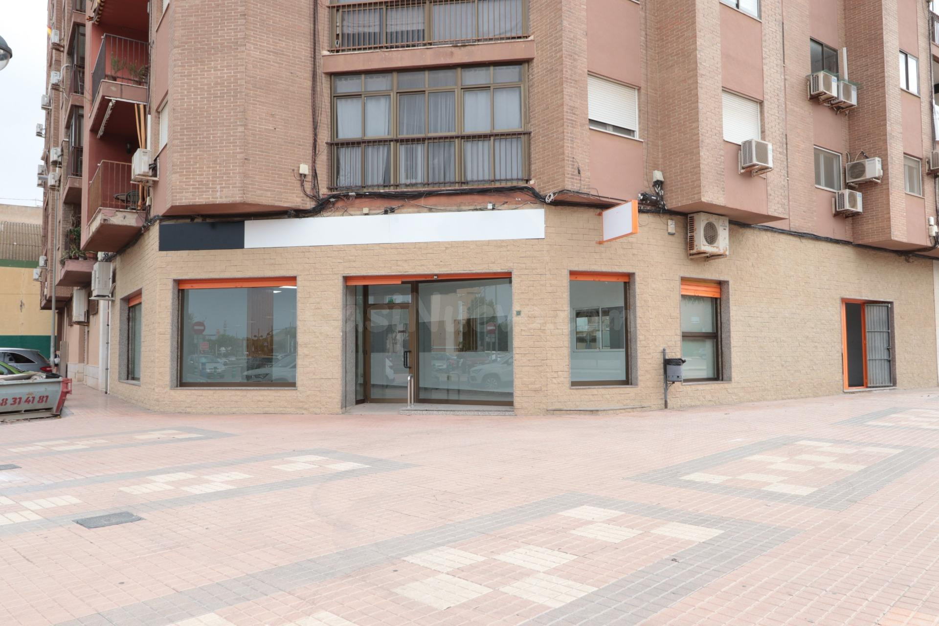 LOCAL COMERCIAL EN CALLE JORGE JUAN CARTAGENA