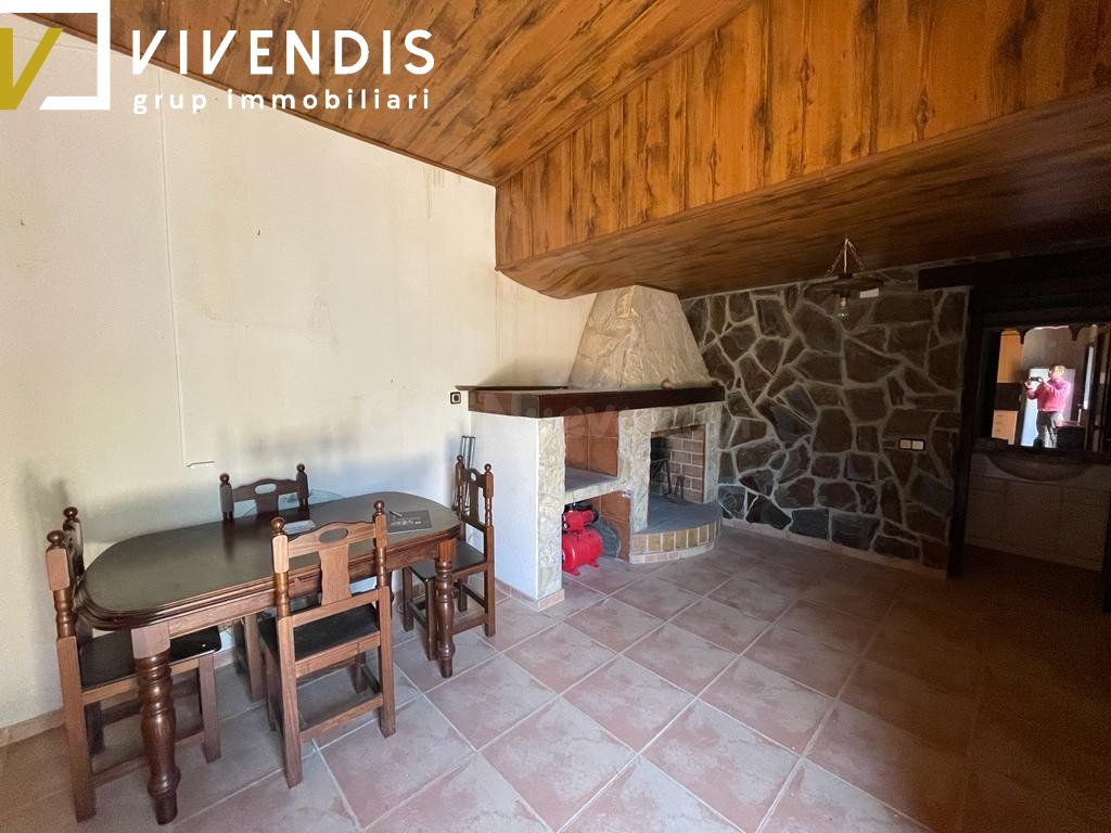 VENTA CASA CON TERRENOS EXTENSOS - ALBATARREC - foto 3