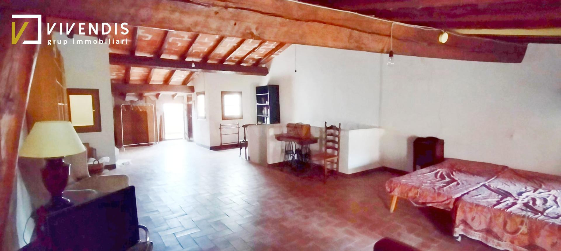 CASA EN VENTA EN CASTELLDANS - foto 2