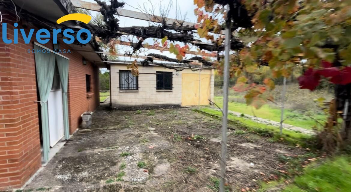 Casa merendero con amplia parcela junto al rio Arlanzon