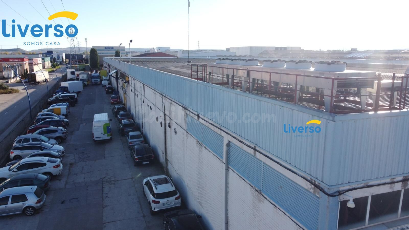 Nave Frigorífica con Oficinas Completamente Equipada: Ideal para tu nuevo emprendimiento.