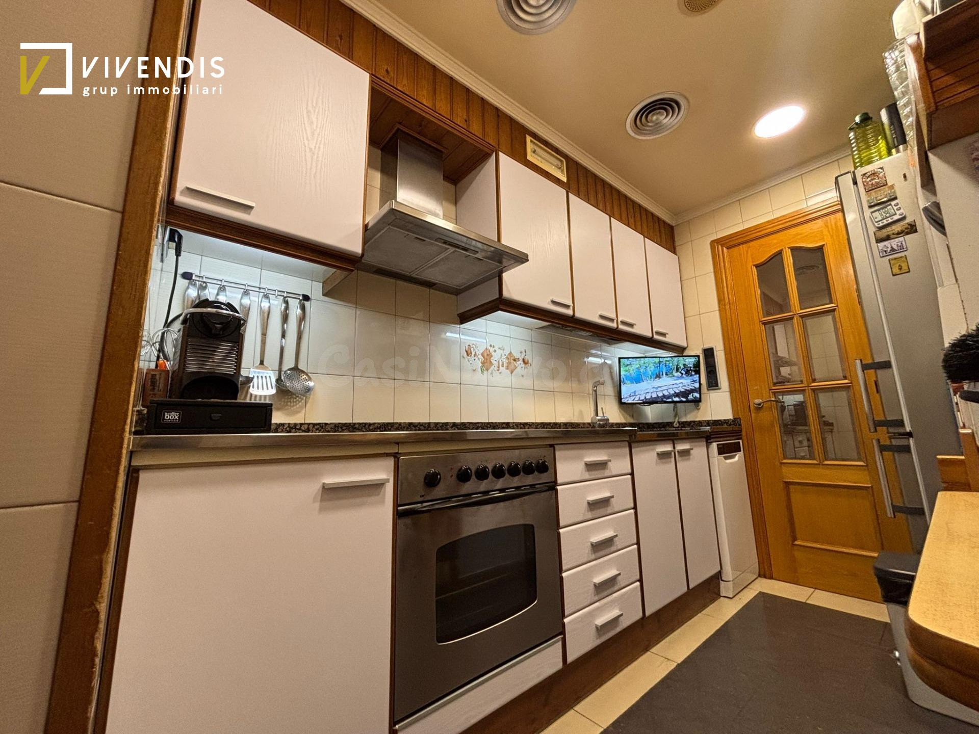 PISO EN VENTA - PASSEIG DE RONDA - foto 3
