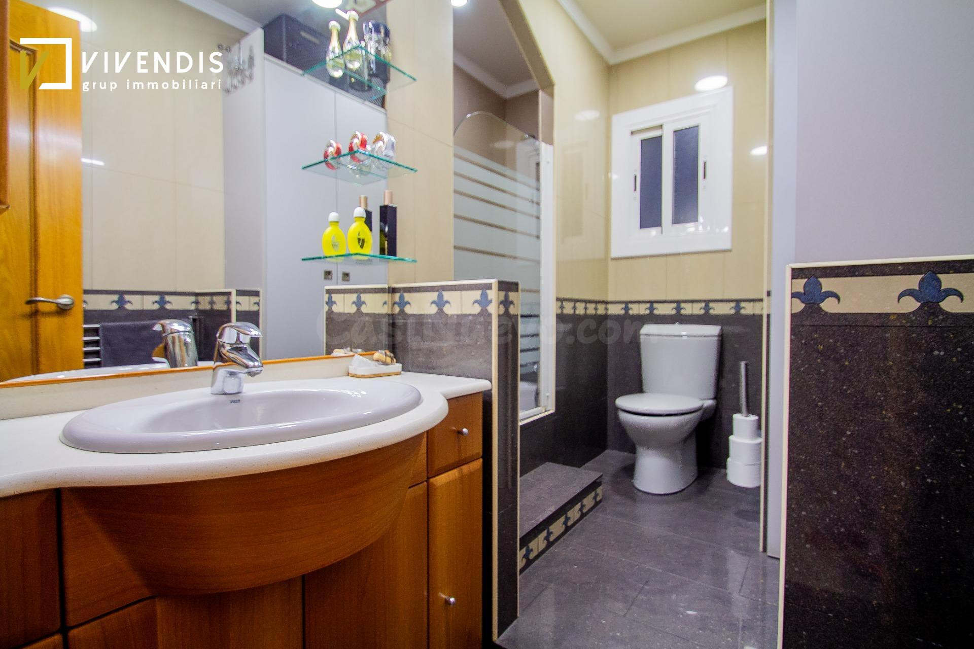 PISO EN VENTA - PASSEIG DE RONDA - foto 5