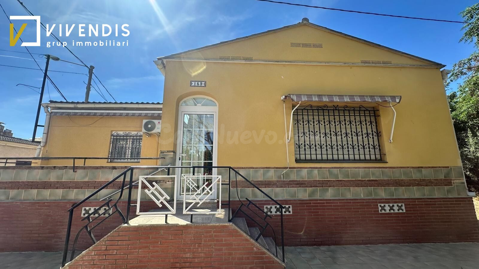 CASA EN VENTA - ROSSELLÓ