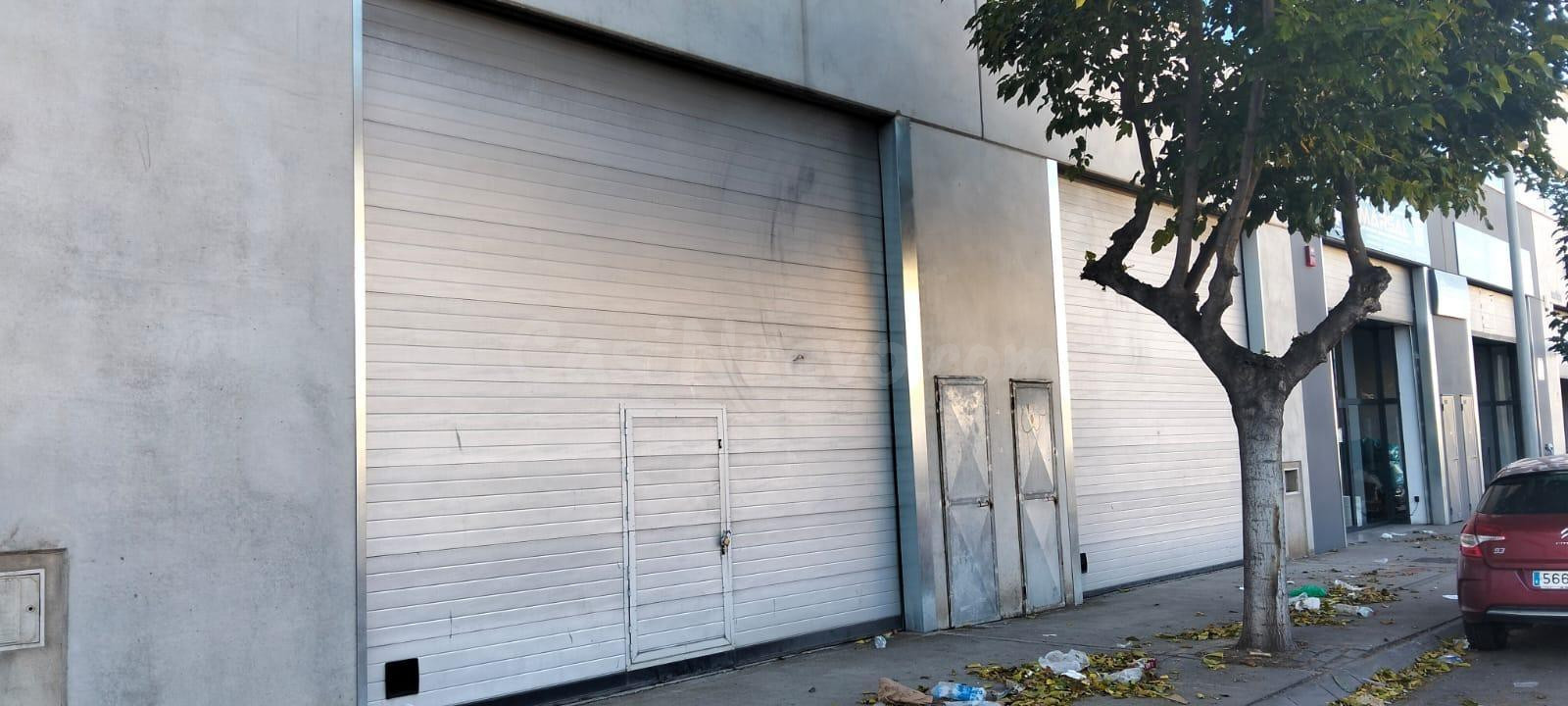NAVE INDUSTRIAL EN ALQUILER - ZONA POLÍGONO