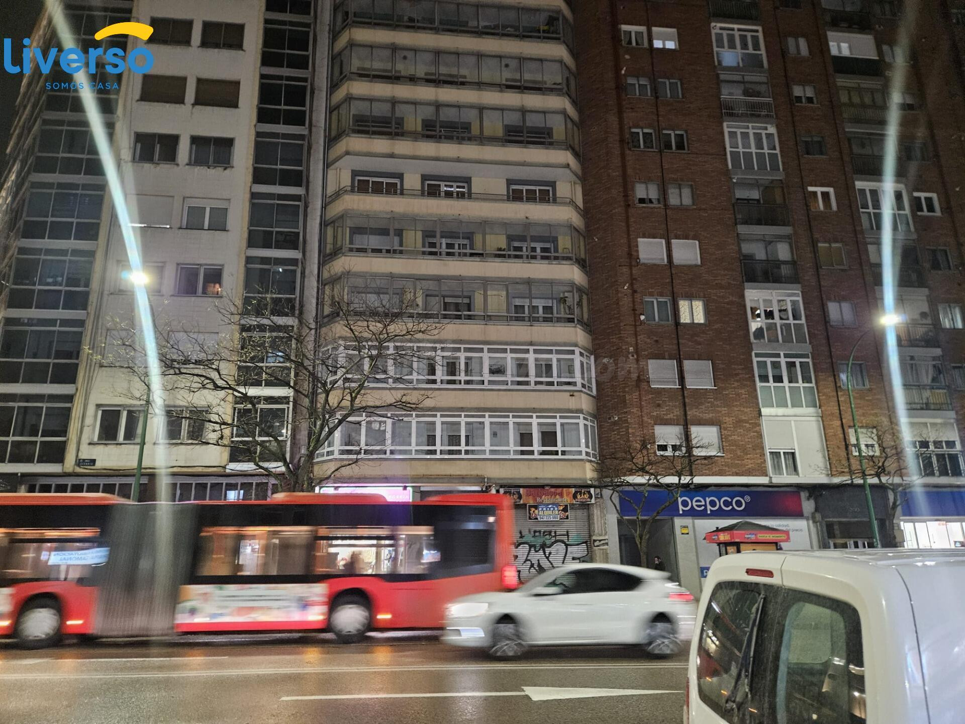 SE VENDE PISO EN GAMONAL, BURGOS, TOTALMENTE EXTERIOR!!!! - foto 2
