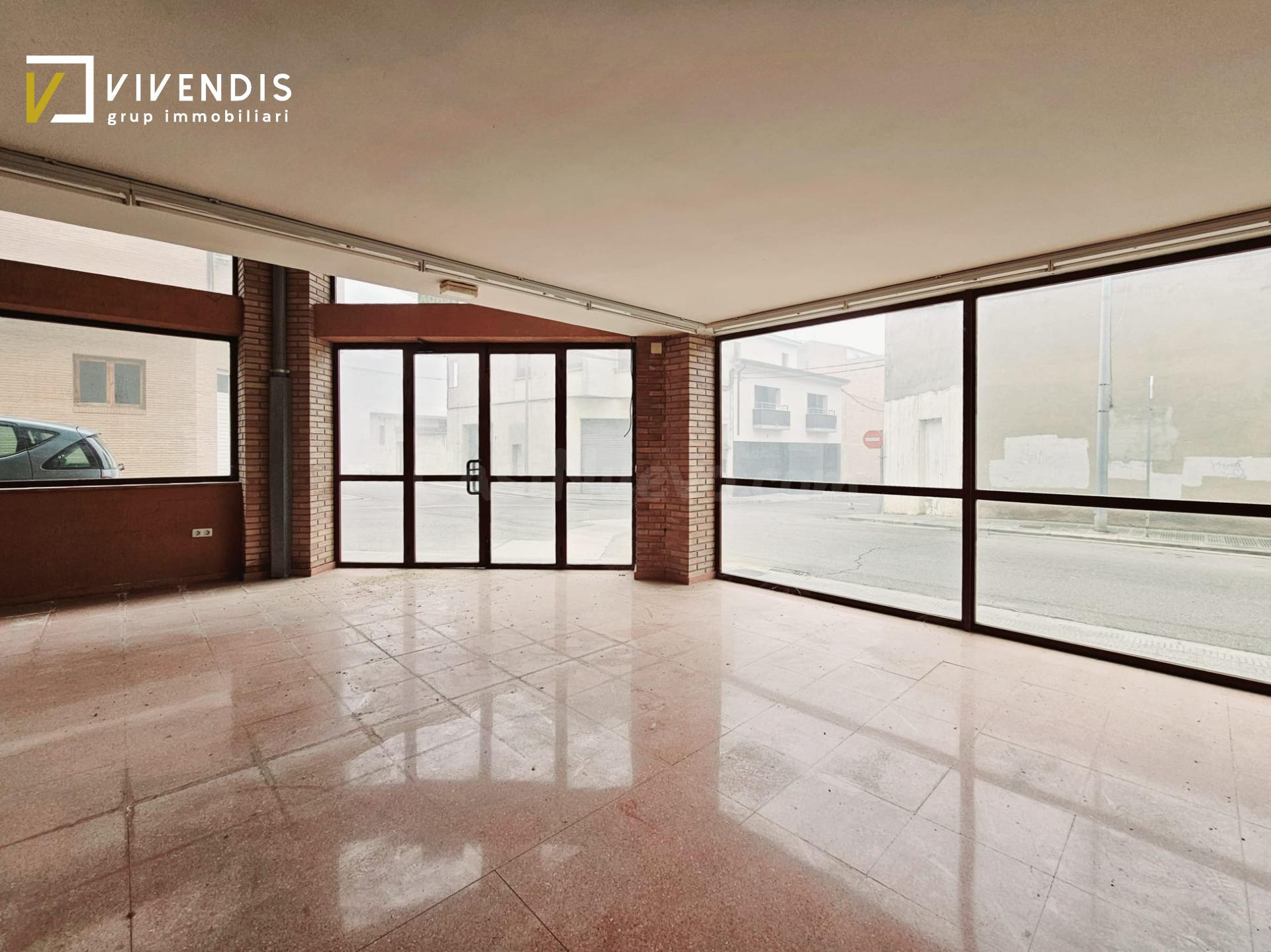 LOCAL COMERCIAL EN VENTA O ALQUILER - ALMACELLES