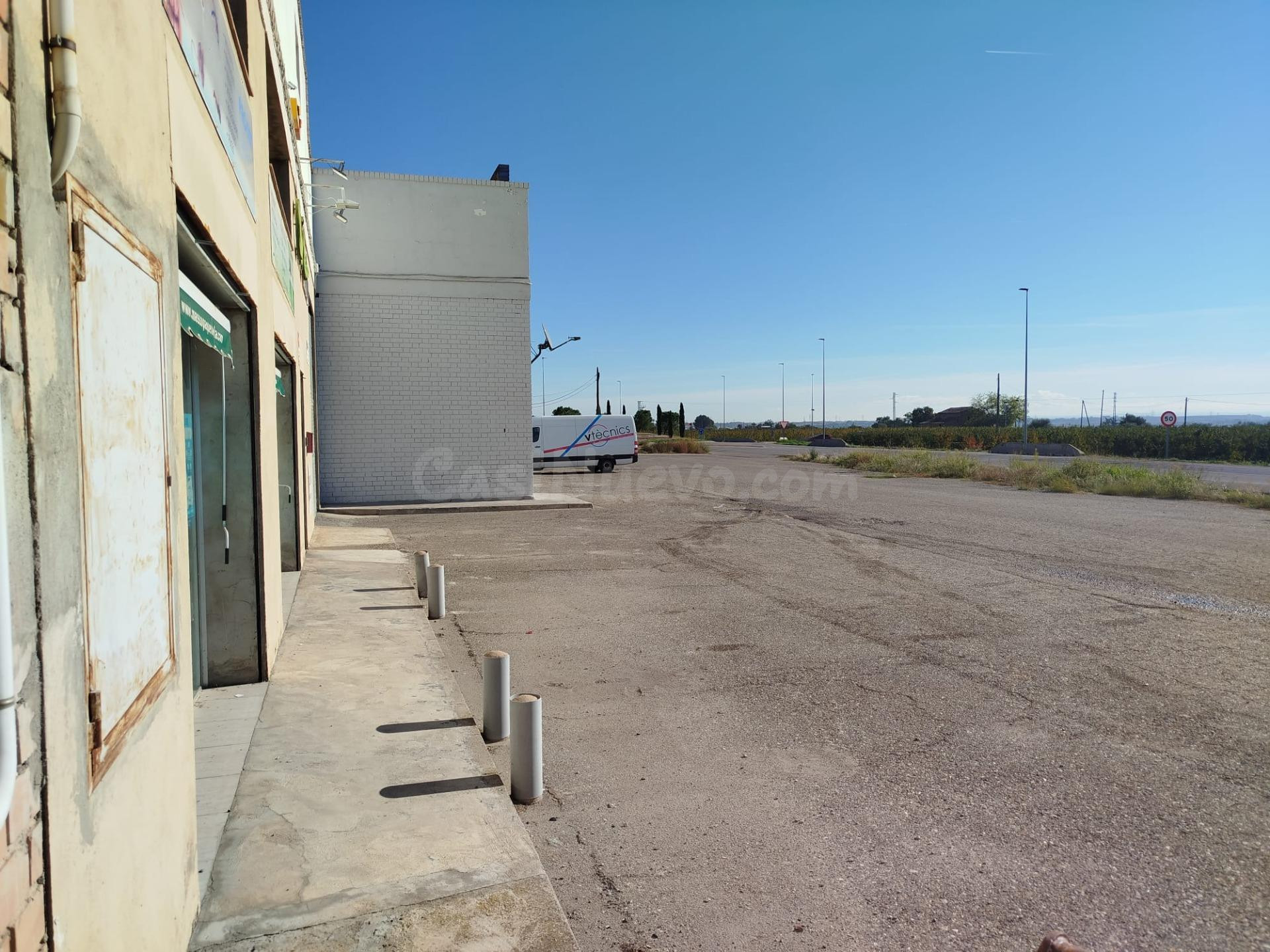 NAVE EN VENTA - ZONA BUTSÈNIT