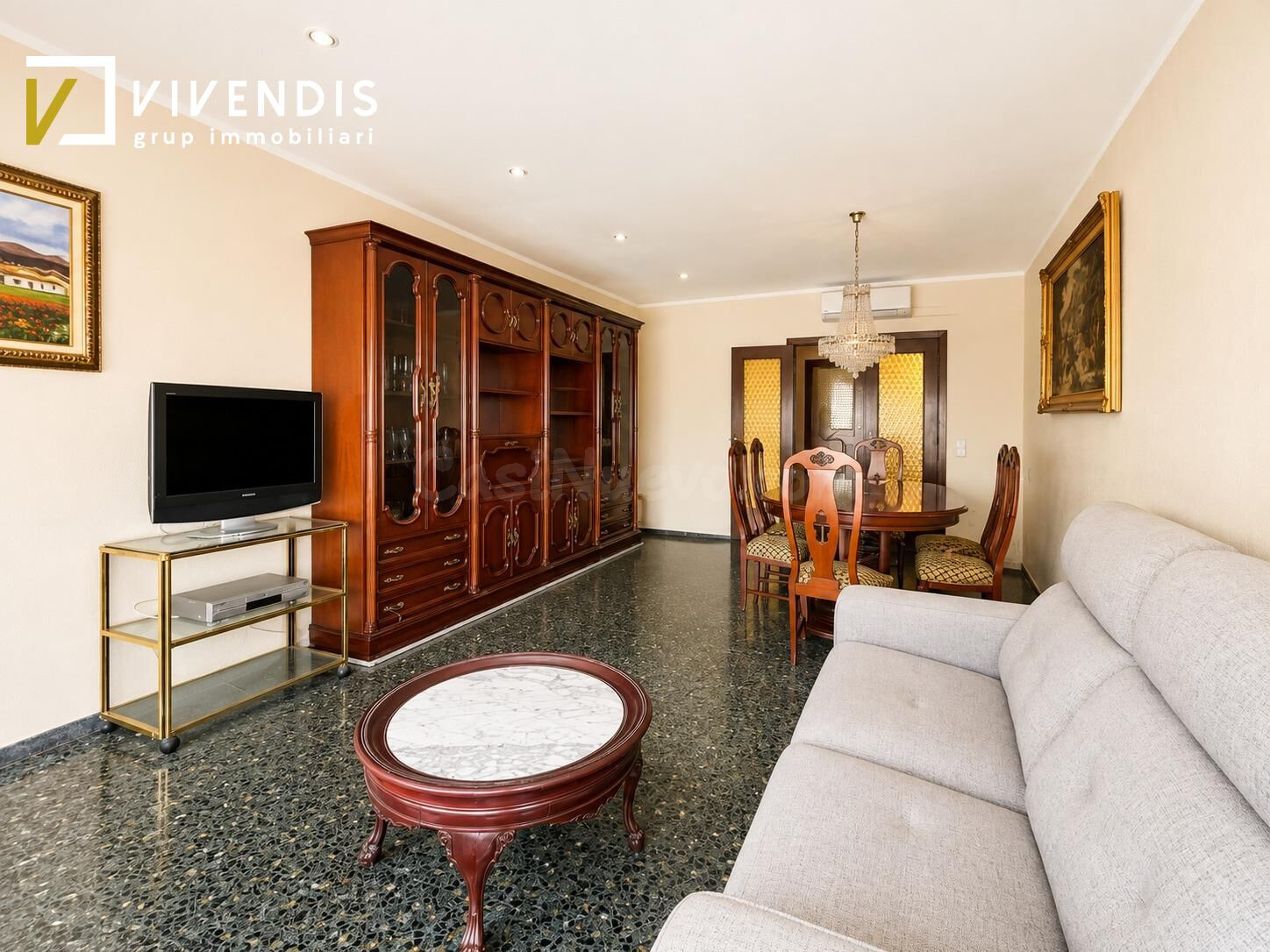 PISO EN VENTA - PASSEIG DE RONDA - foto 2