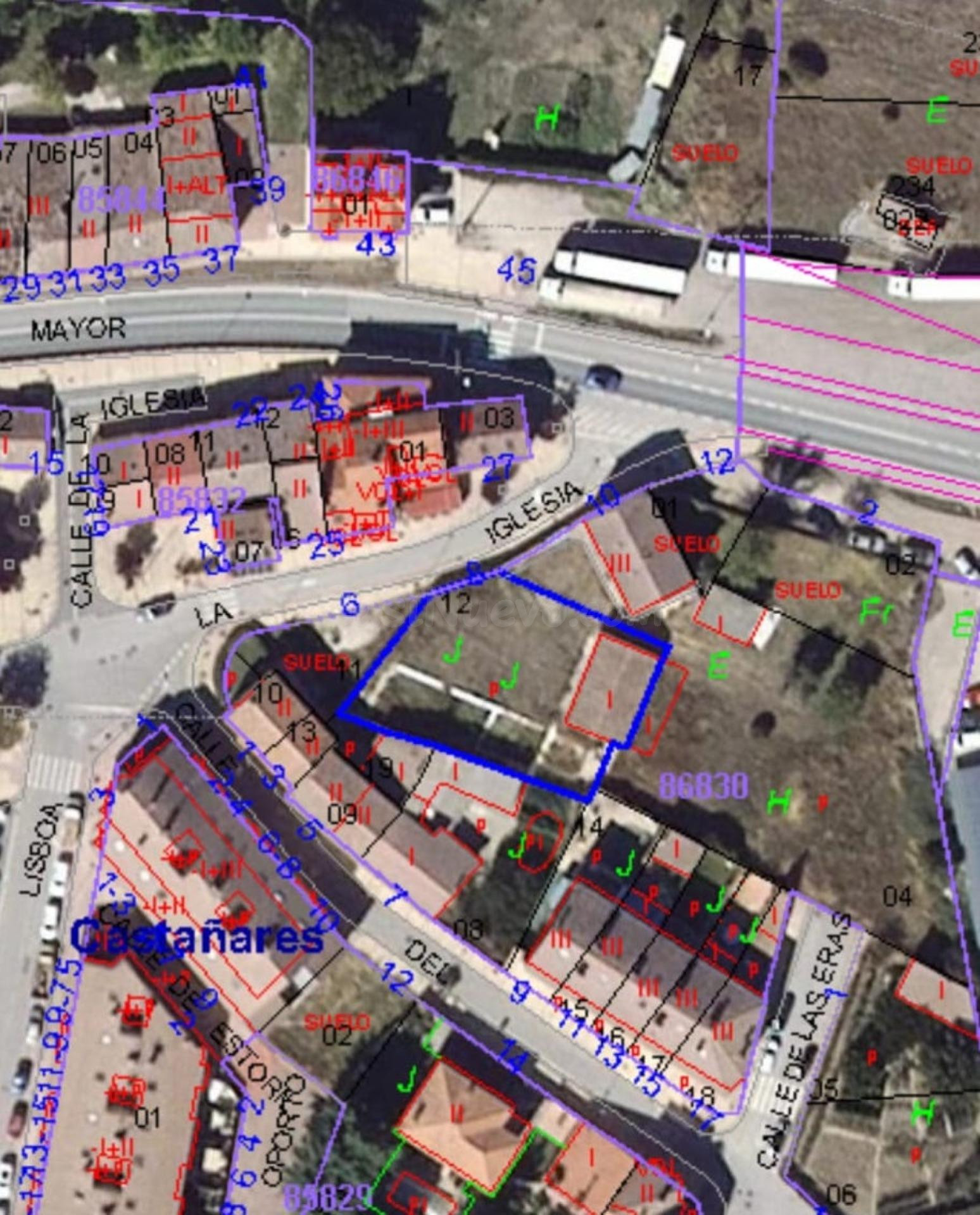 Terreno urbanizable en Castañares para viviendas pareadas