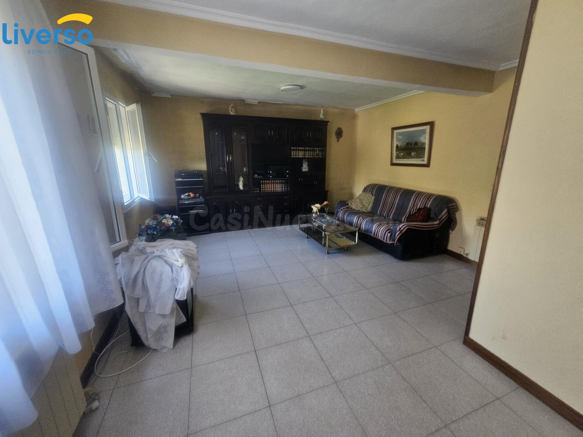 SE VENDE PRECIOSO CHALET INDEPENDIENTE EN VILLAFRIA, CON JAR - foto 2