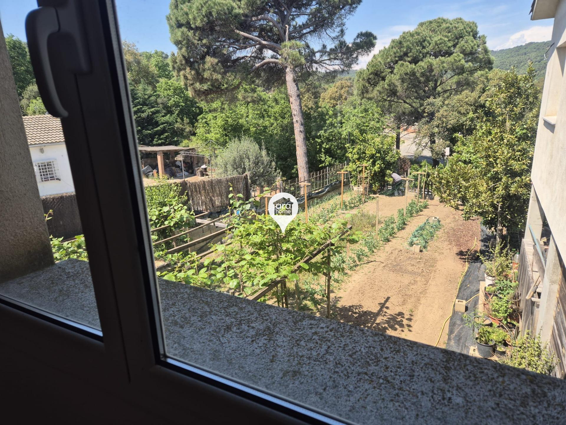 Casa con jardín y balsa para entrar a vivir