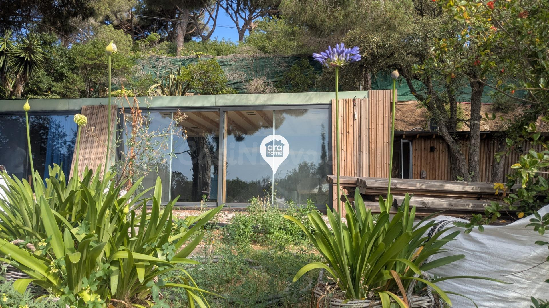 Casa en la naturaleza, al lado del LLavaneres pueblo