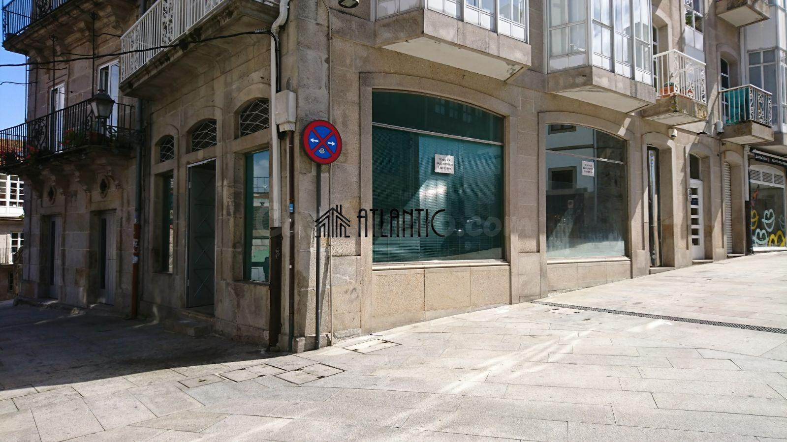 Local comercial 96m² en venta - Areal -Rosalía de Castro