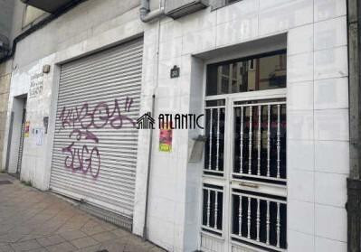 Local comercial en venta - Veintiuno
