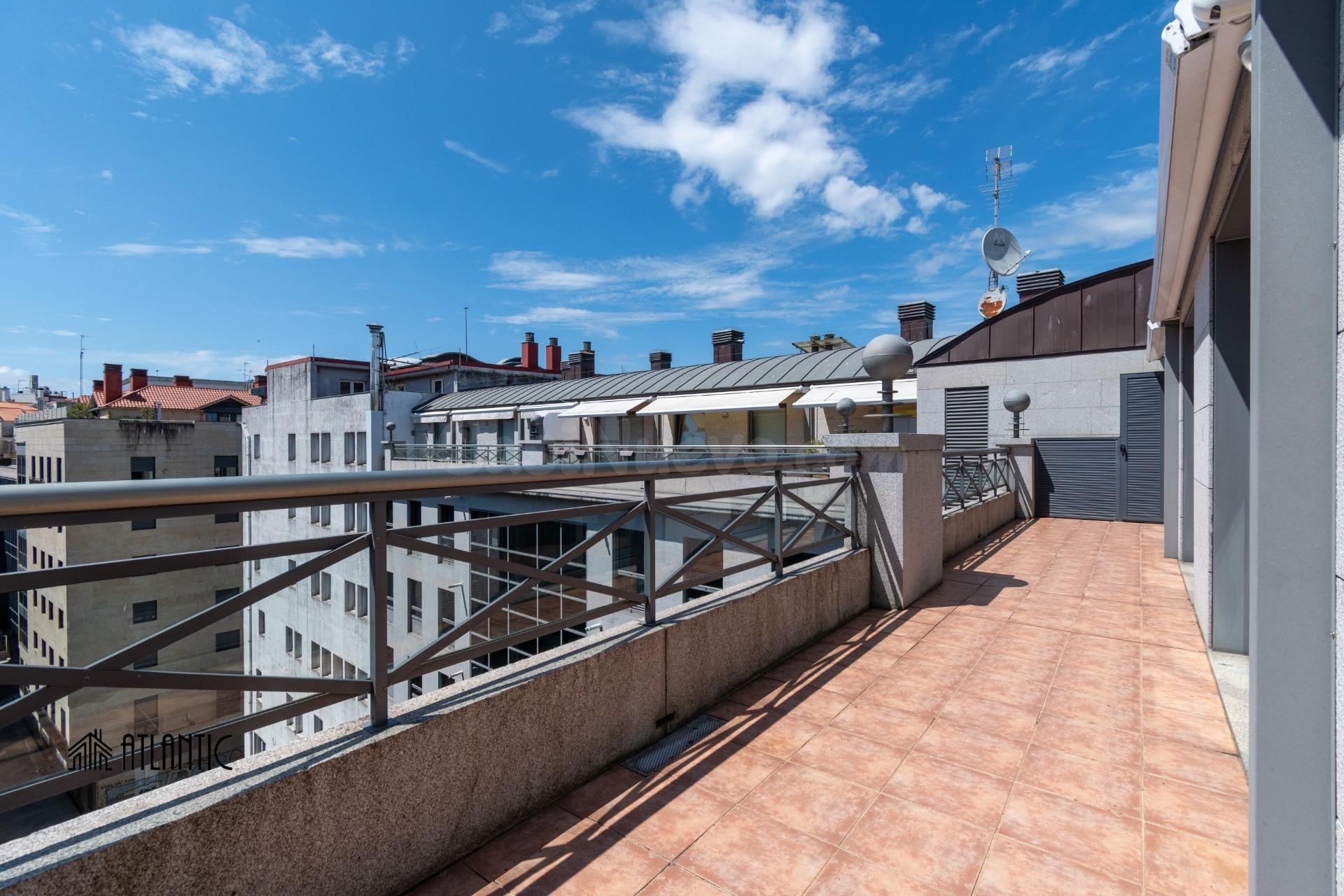 Ático 2 habitaciones 130m² en venta - Areal -Rosalía de Castro